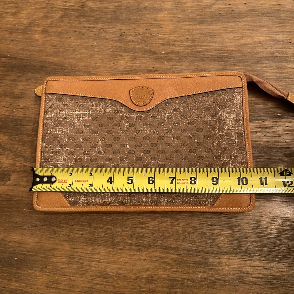 Authentic Vintage Gucci GG Monogram Clutch Bag Tan / Brown - Picture 12 of 15